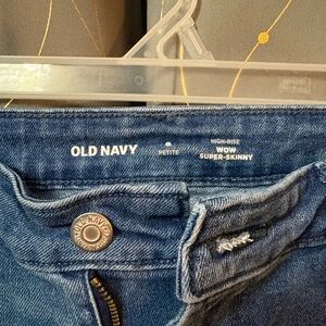 Old Navy High-Rise WOW Super-Skinny Straight Leg Jeans in Blue